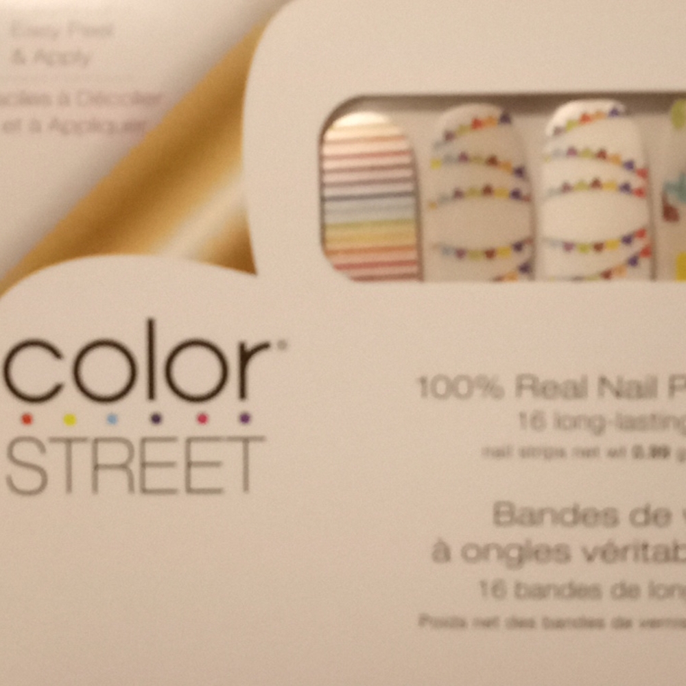 Colorstreet